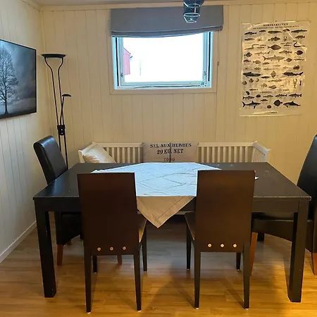 Northern Lights 2 Bedroom Apt, Heated Floors, Sleeps 6 * Tromsø