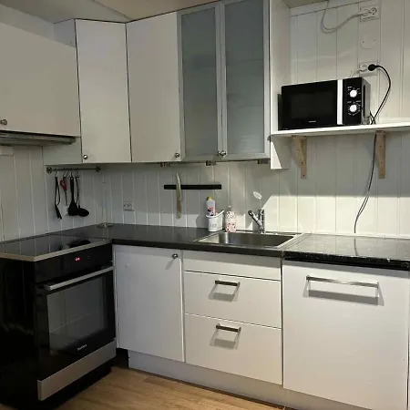 Northern Lights 2 Bedroom Apt, Heated Floors, Sleeps 6